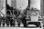 DDR Kampfgruppen der Arbeiterklasse Brandenburger Tor Foto.jpg
